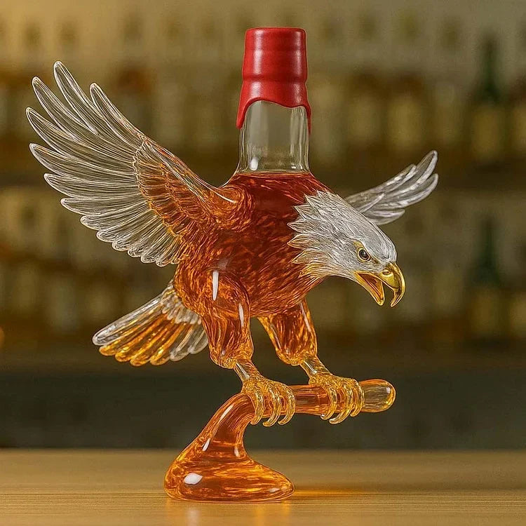 Üveg whiskey palack hófehér sas formájában